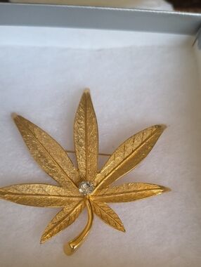 Gold Leaf Pin Brooch with Clear Stone